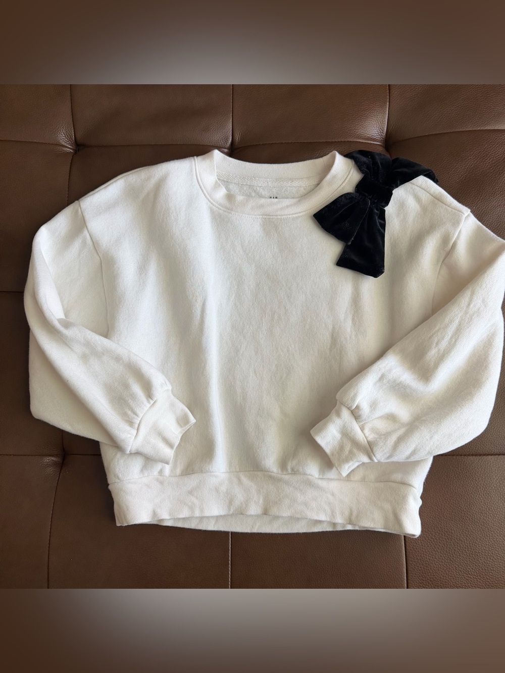 GAP White Crewneck Sweatshirt with Black Velvet Shoulder Bow